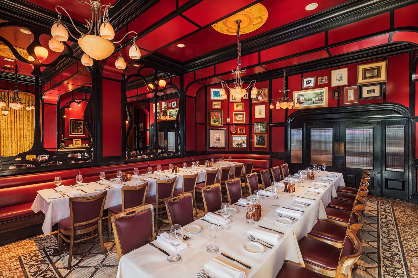 Interior of Lou & Mickey's steakhouse, San Diego